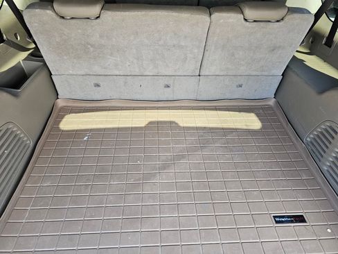 Used 2019 GMC Yukon XL SLT w/ Open Road Package RWD image 14