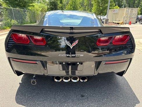 Used 2017 Chevrolet Corvette Stingray Coupe w/ Z51 1LT RWD image 14