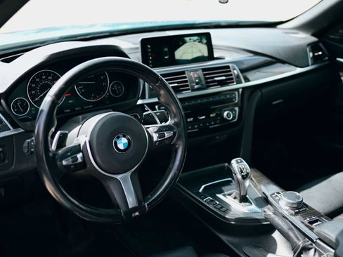 Used 2018 BMW 440i xDrive Convertible image 9