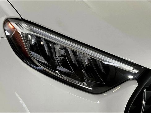 Certified 2025 Mercedes-Benz GLC 43 AMG 4MATIC image 32