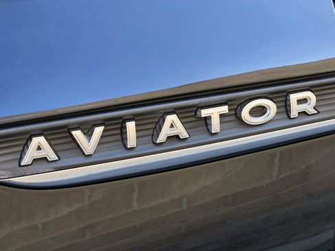 Used 2024 Lincoln Aviator Reserve image 11