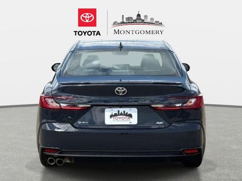 Used 2026 Toyota Camry SE w/ Convenience Package image 4
