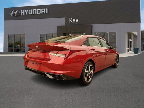 Certified 2023 Hyundai Elantra Limited w/ Cargo Package FWD image 4
