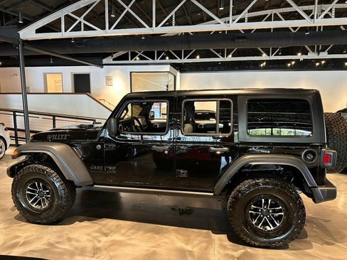 Used 2024 Jeep Wrangler Unlimited Sport AWD/4WD image 2