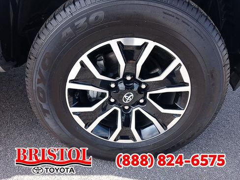 Certified 2022 Toyota Tacoma TRD Sport image 12
