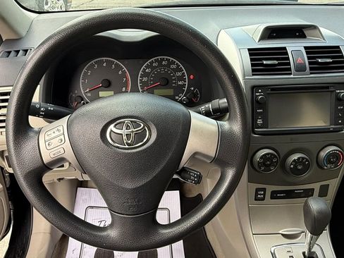 Used 2013 Toyota Corolla LE image 13