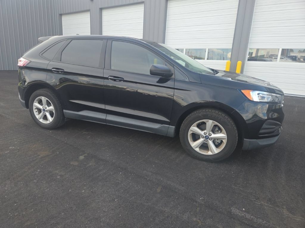 Used 2020 Ford Edge SE FWD image 16