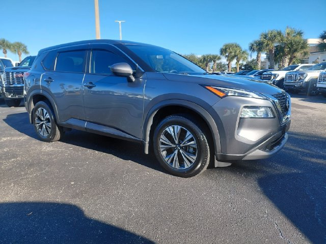 Used 2023 Nissan Rogue SV FWD image 2