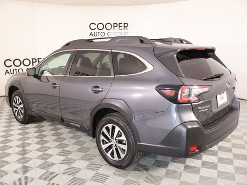 Used 2023 Subaru Outback Premium AWD/4WD image 23