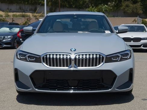New 2026 BMW 330i Sedan w/ M Sport Package RWD image 2