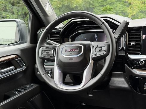 Used 2024 GMC Sierra 1500 Elevation AWD/4WD image 12