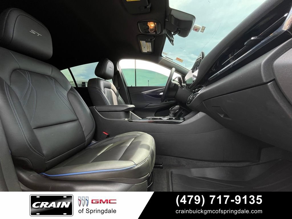 Used 2024 Buick Envista Sport Touring w/ Convenience II Package FWD image 29