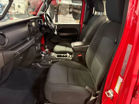 Used 2021 Jeep Wrangler Unlimited Sport AWD/4WD image 46