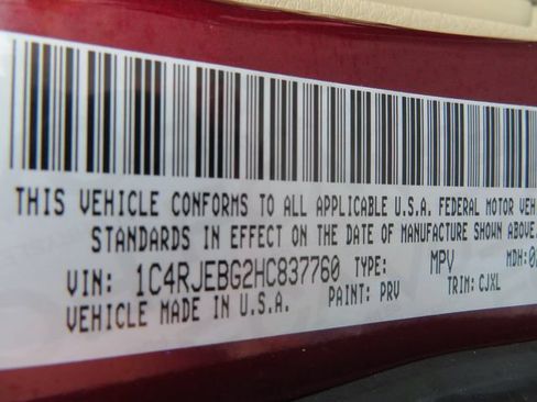 Used 2017 Jeep Grand Cherokee Limited RWD image 23
