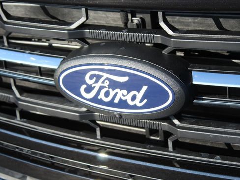 New 2025 Ford F150 XLT w/ Equipment Group 302A MID image 9