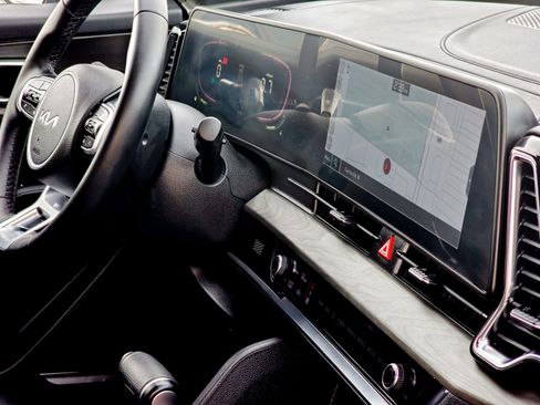 Used 2024 Kia Sportage X-Line image 24