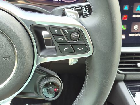 Certified 2023 Porsche Cayenne Platinum Edition AWD/4WD image 10