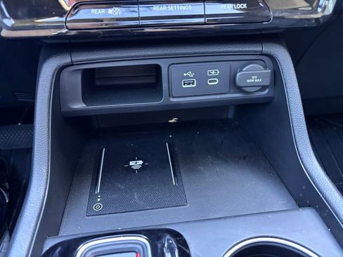 Used 2025 Honda Pilot Touring image 26