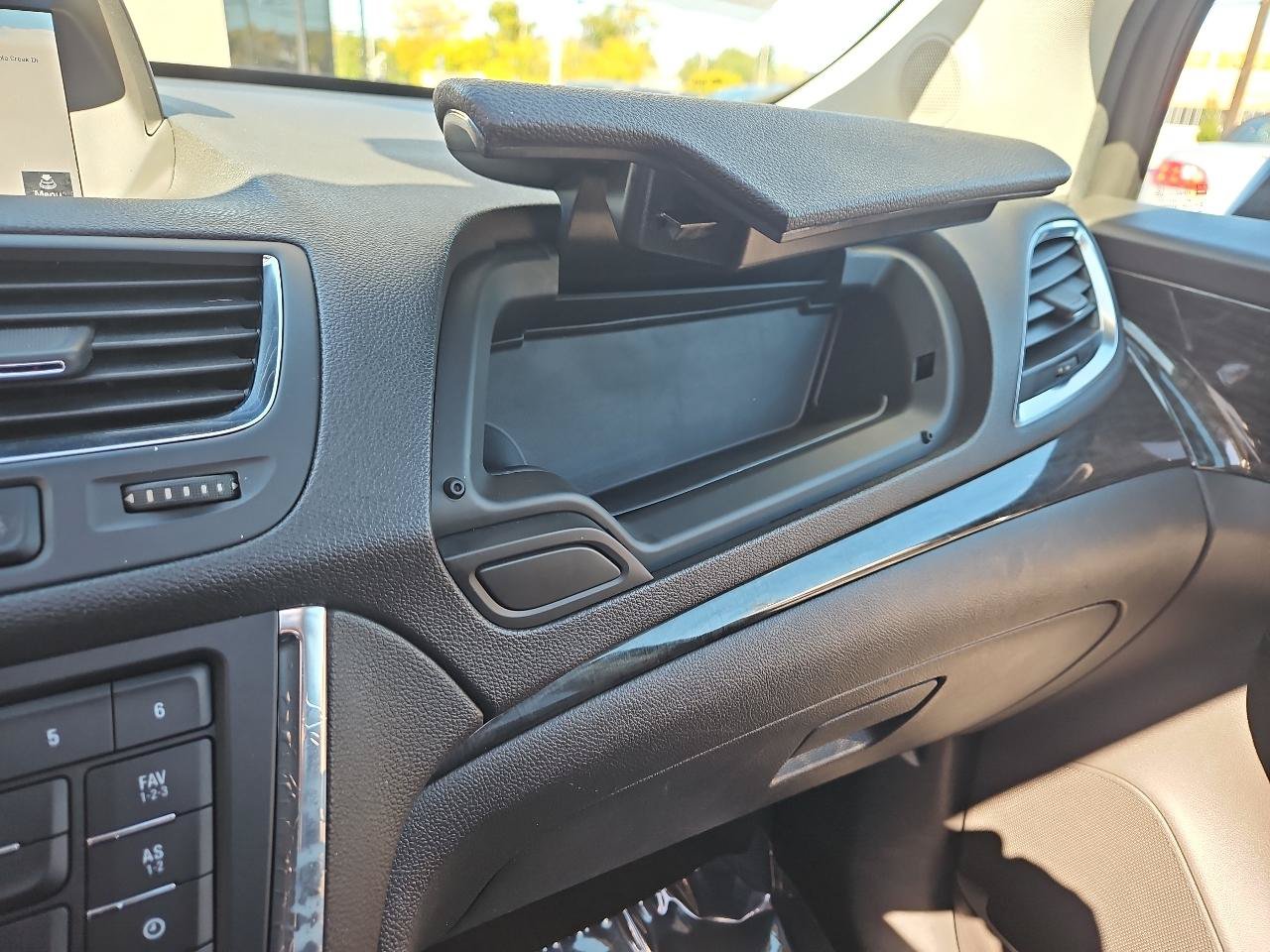Used 2015 Buick Encore Leather w/ Experience Buick Package FWD image 27