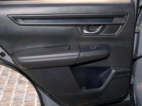 Used 2023 Honda CR-V LX image 11