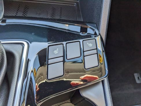 Certified 2025 Kia Sportage SX image 27