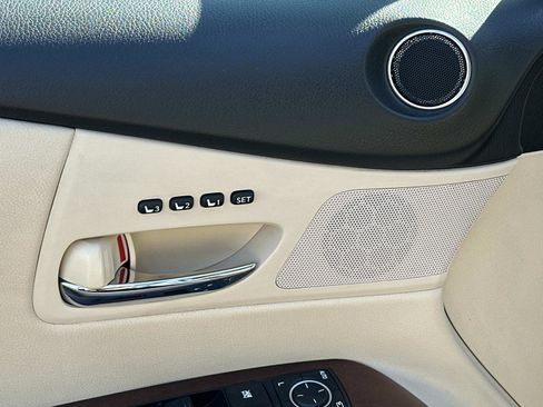 Used 2015 Lexus RX 350 FWD 4dr FWD image 16