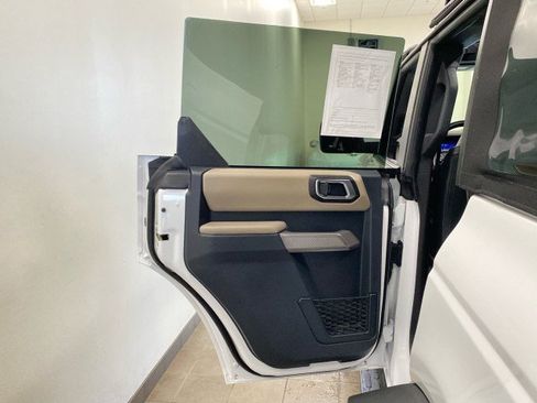 Used 2023 Ford Bronco Wildtrak AWD/4WD image 9