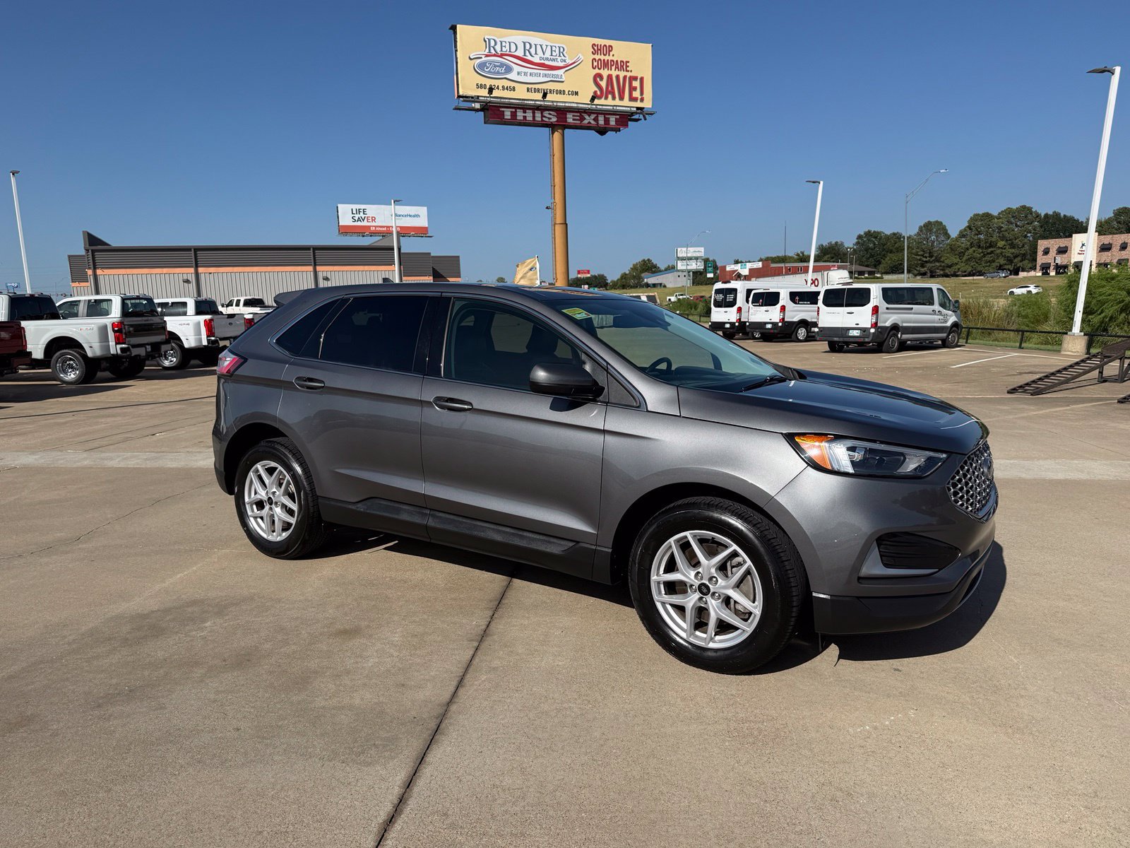 Certified 2024 Ford Edge SEL AWD/4WD image 3