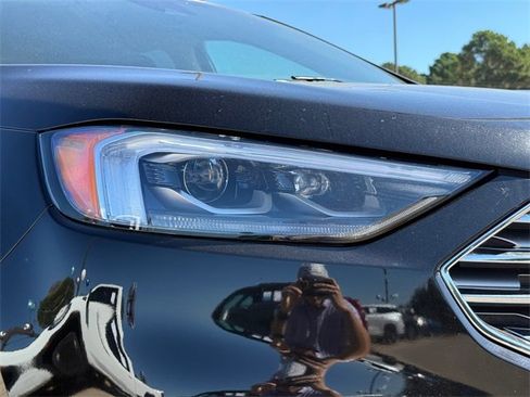 Used 2022 Ford Edge Titanium w/ Equipment Group 301A image 3