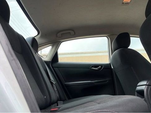 Used 2019 Nissan Sentra S FWD image 13