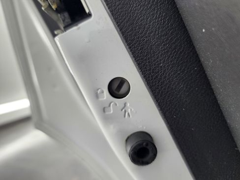 Used 2017 Dodge Charger SXT w/ AWD Plus Group image 36