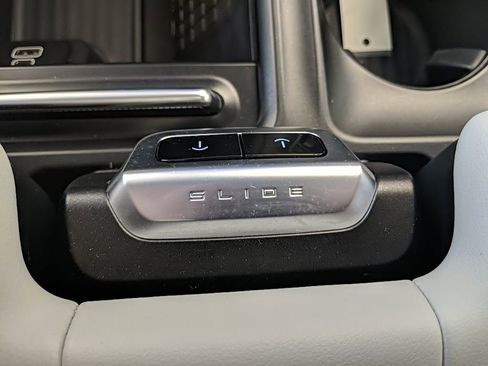 Used 2025 Ford Expedition Max Platinum w/ Driver's Package image 26