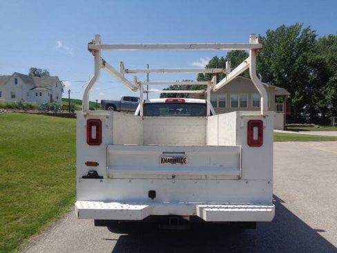 Used 2018 Chevrolet Silverado 3500 W/T RWD image 4
