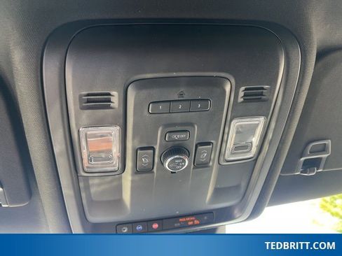 Used 2021 Cadillac Escalade ESV Luxury image 44