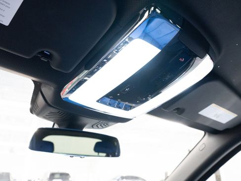 Used 2023 Rolls-Royce Cullinan Black Badge w/ Driver's Package AWD/4WD image 23