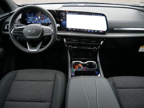 New 2026 Chevrolet Traverse LT w/ Midnight/Sport Edition image 14