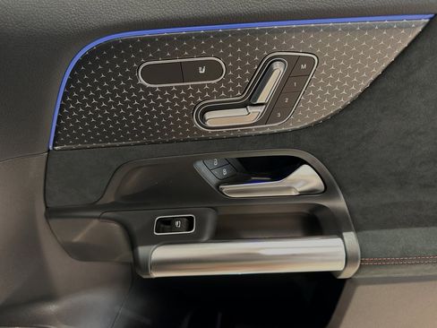 New 2025 Mercedes-Benz GLA 35 AMG 4MATIC image 17