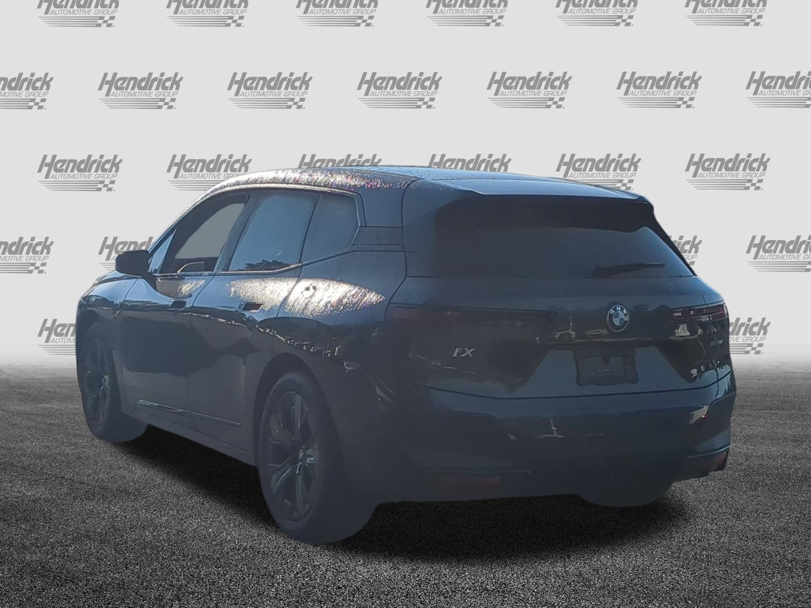 Certified 2025 BMW iX xDrive50 w/ Premium Package AWD/4WD image 8