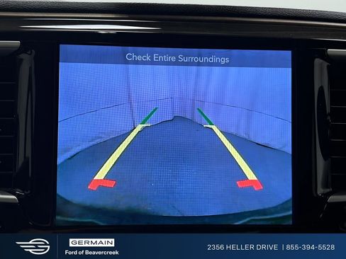 Used 2017 Chrysler Pacifica Touring-L FWD image 13