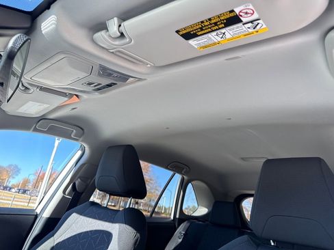 Used 2025 Toyota RAV4 XLE image 25