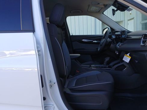 New 2026 Chevrolet TrailBlazer LT w/ Driver Confidence Package FWD image 29