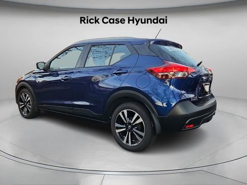 Used 2019 Nissan Kicks SV image 7