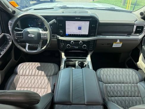 Used 2025 Ford F250 Platinum w/ Platinum Plus Package AWD/4WD image 18