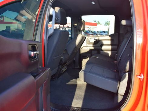 Used 2019 Chevrolet Silverado 1500 LT w/ Texas Edition image 9