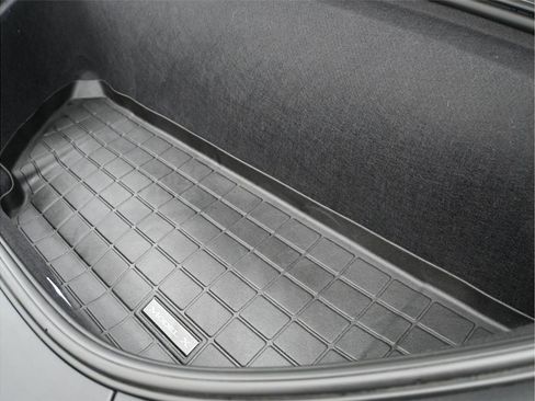 Used 2018 Tesla Model X P100D image 27