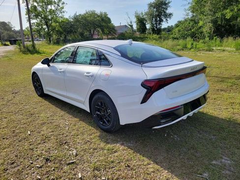 New 2026 Kia K5 LXS FWD image 3