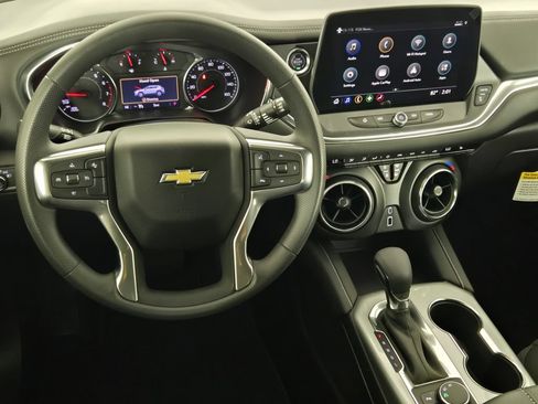 New 2026 Chevrolet Blazer LT w/ Midnight/Sport Edition FWD image 29