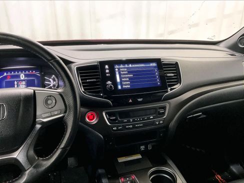 Used 2023 Honda Passport TrailSport image 18