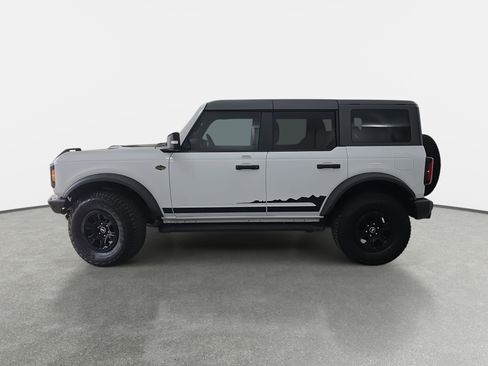 Used 2023 Ford Bronco Wildtrak image 8