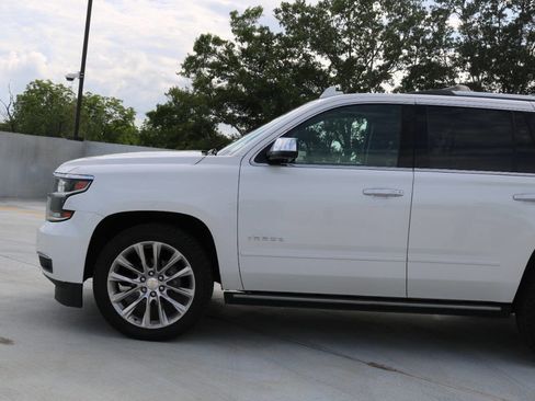 Used 2019 Chevrolet Tahoe Premier w/ Premier Plus Edition AWD/4WD image 28